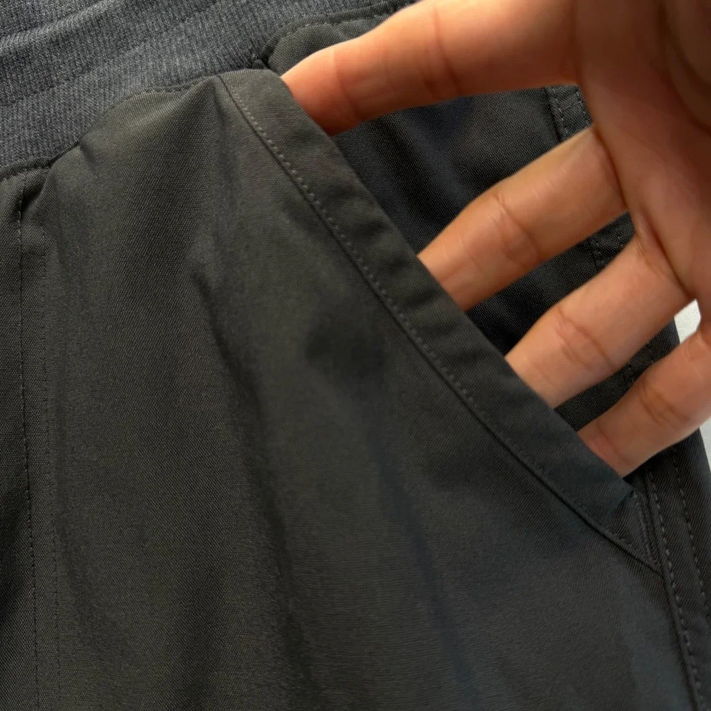 Columbia Women XL Black Capri Cargo Hiking Knit Waistband Drawstring Pants
 #354 - Picture 3 of 7